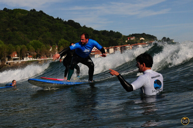 curso para perfeccionar técnica de surf en pais vasco
