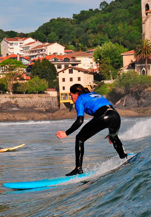 Cursos de surf en Euskadi